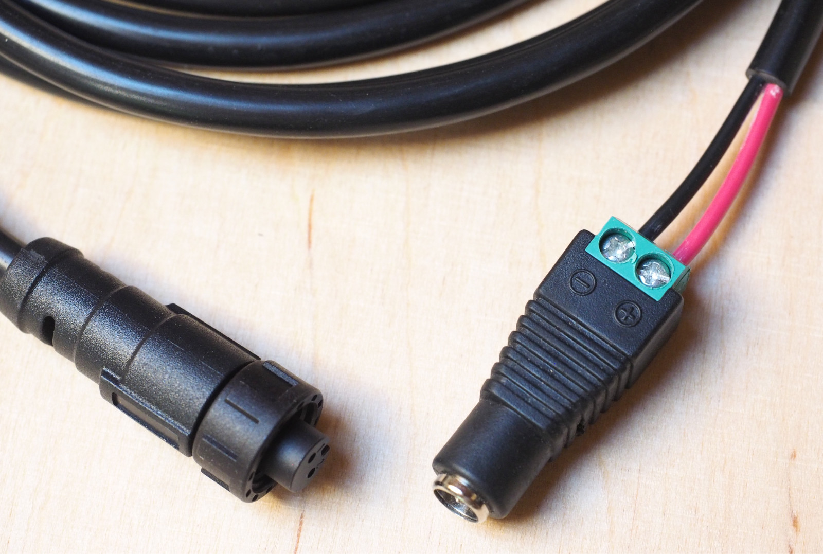 E7T to Barrel Connector