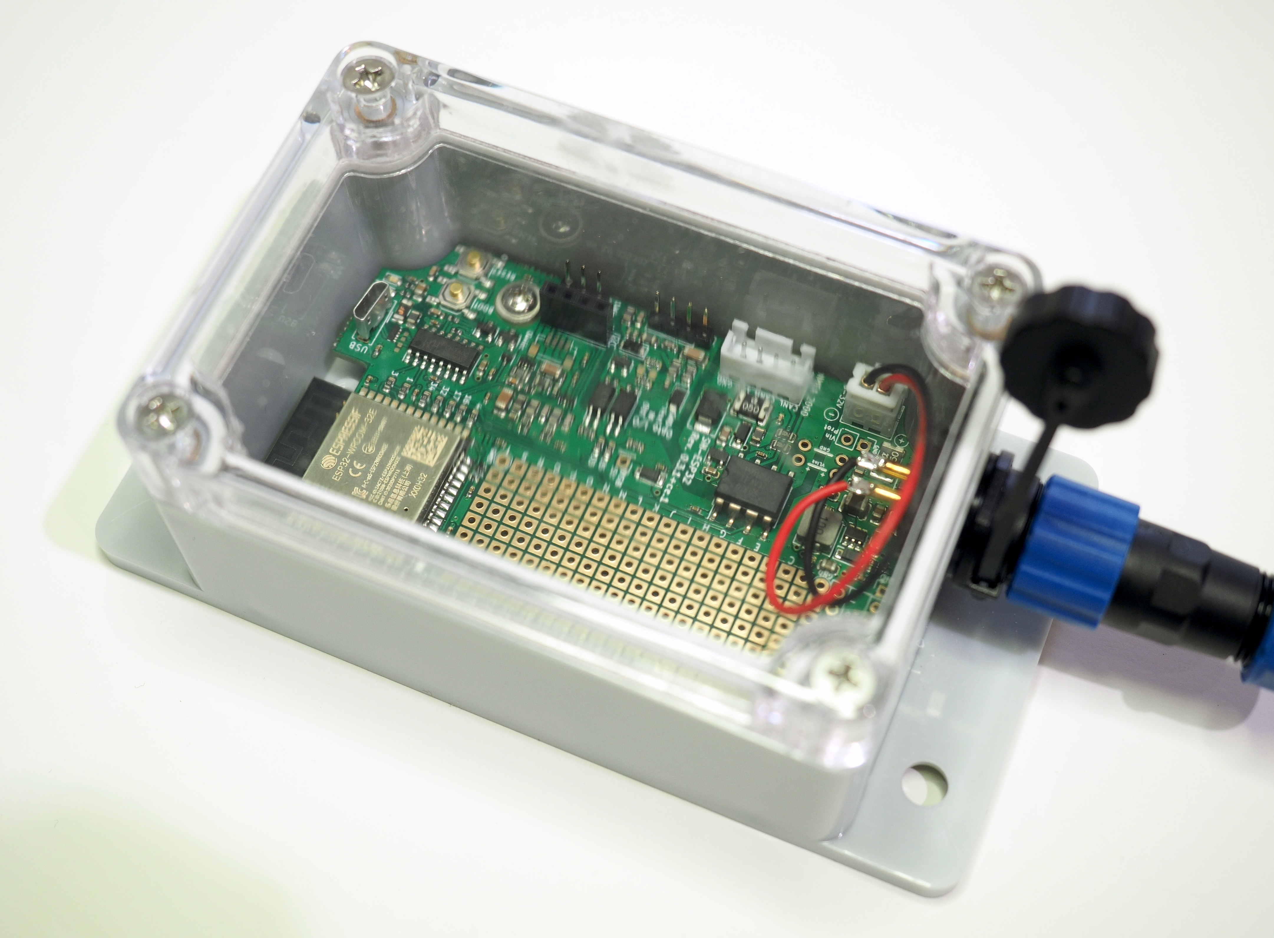SH-ESP32 in an enclosure with the power plug